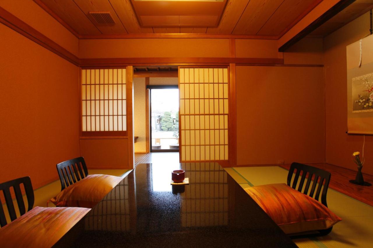 Hotel Wajoen Fuefuki Exteriér fotografie